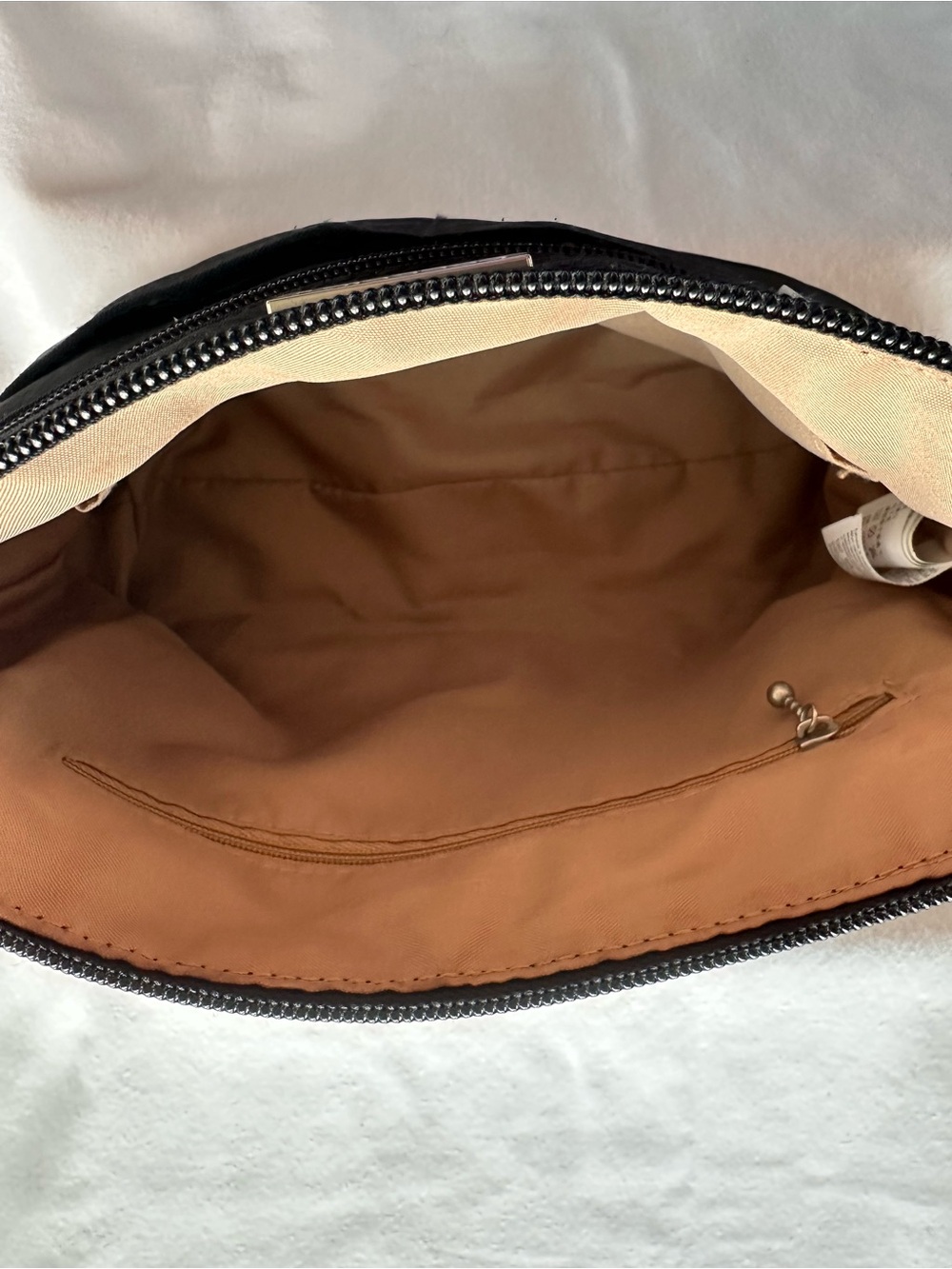 Baggallini Black Crossbody. - Picture 7 of 12